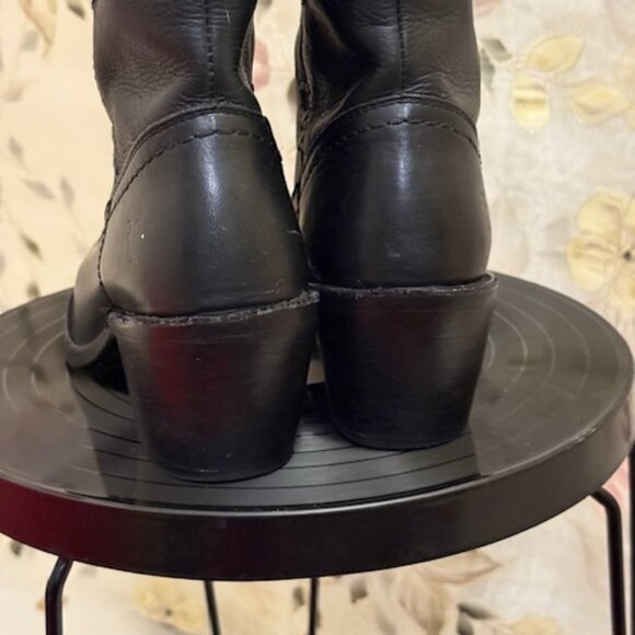 Size 5.5 B FRYE Black Leather Carmen x Stitch Short-D Saddle- Mid-calf - Picture 6 of 16
